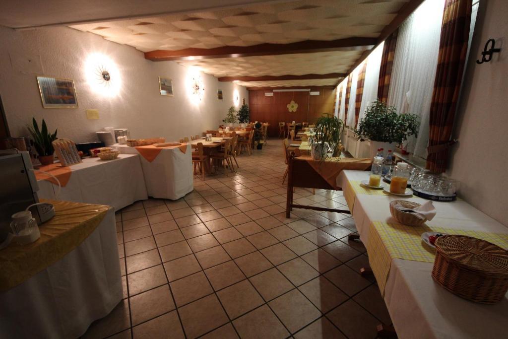 Hotel Krone Stuehlingen - Das Tor Zum Suedschwarzwald Екстериор снимка
